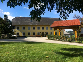 Familienbauernhof Salmanner